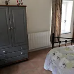Le Petit Chateau 3*