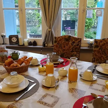 Bed & Breakfast Le Petit Chateau Ginoles